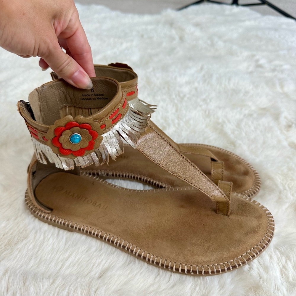 Manitobah Mukluks Wasaga Ankle Sandal Light Brown Red Tan Fringe, 8 - Picture 2 of 11